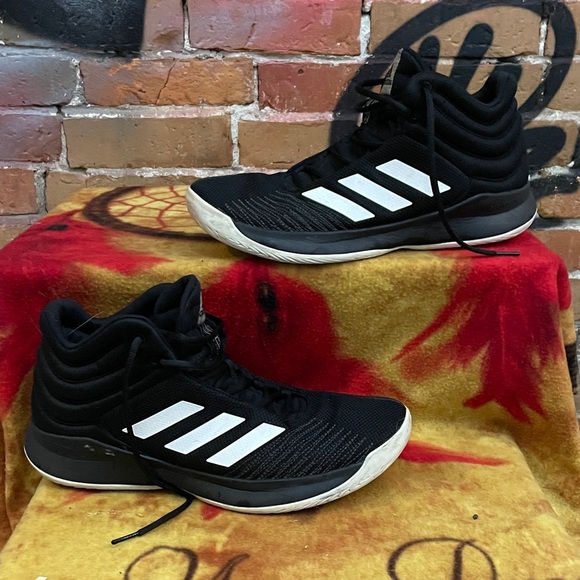 ADIDAS-men’s black/white PRO SPARK lace-up running sneaker shoes - Picture 1 of 10